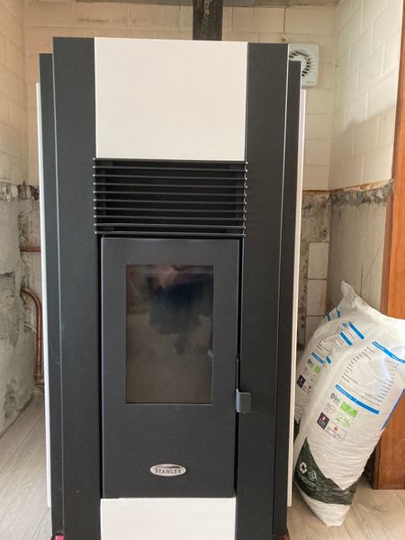 Pellet Stove for sale in Co. Kilkenny for €3,800 on DoneDeal