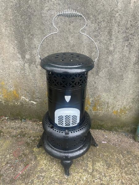 Beautiful vintage oil heater for sale in Co. Tyrone for £60 on DoneDeal