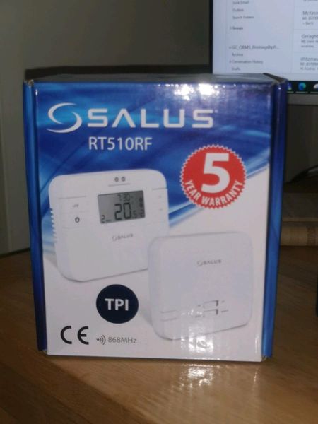 Salus RT510RF RF thermostat for sale in Co. Dublin for €10 on DoneDeal