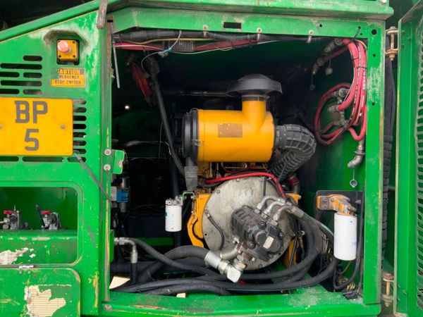 2013 MC CLOSKEY B230 TRACKED WASTE SCREENER. 271925218
