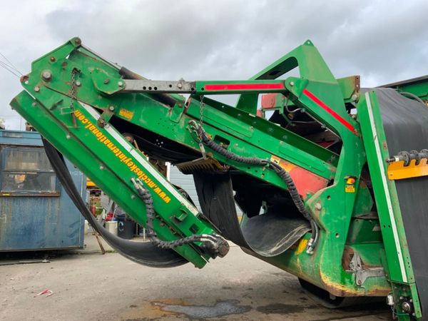 2013 MC CLOSKEY B230 TRACKED WASTE SCREENER. 271925224