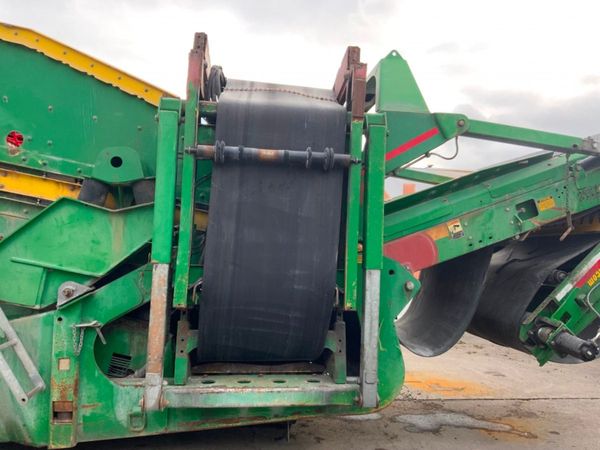 2013 MC CLOSKEY B230 TRACKED WASTE SCREENER. 271925233