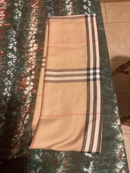 Original burberry on sale scarf sale