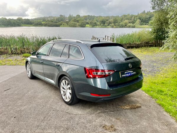 Showroom condition top of the range superb 273125398