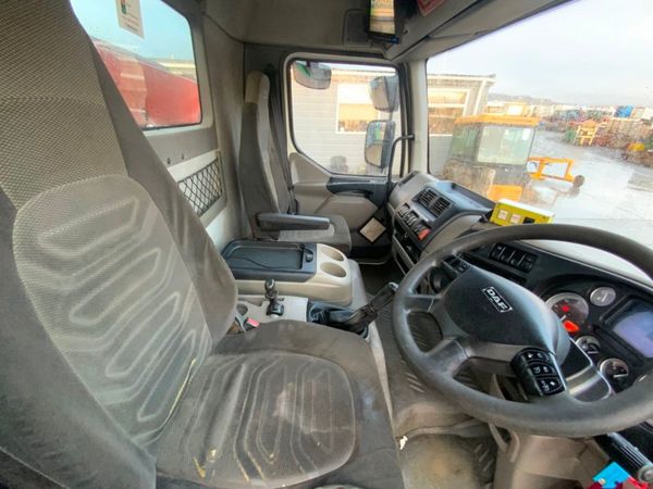 DAF LF 7.5t Hook Loader Skip Truck 284114971