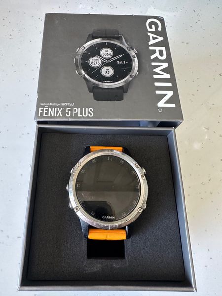 Fenix 5 plus on sale sapphire titanium orange