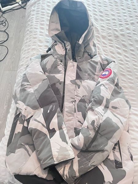 Canada goose jacket for hotsell sale dublin