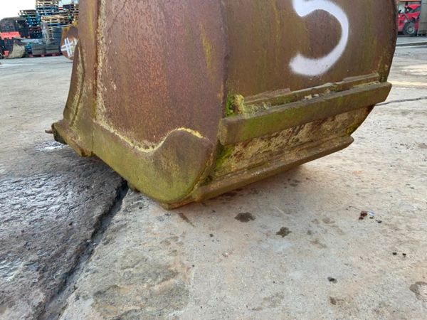 24" TOOTHED BUCKET....65mm PINS......#5/65.. 284813666