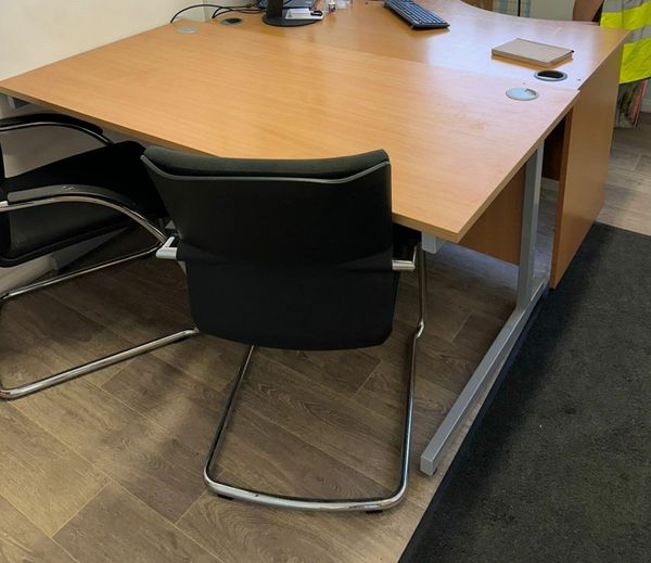 Second hand desk online and chair