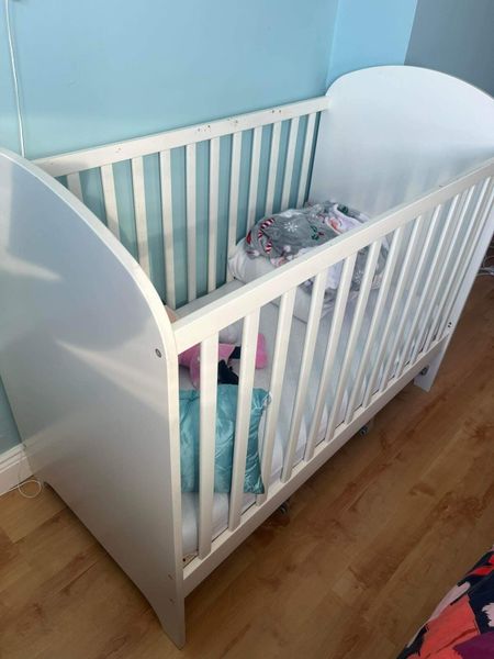 Used baby cots for hot sale sale