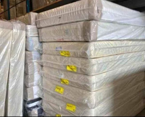 Double mattress deals warehouse