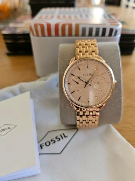 Fossil women's tailor online watch