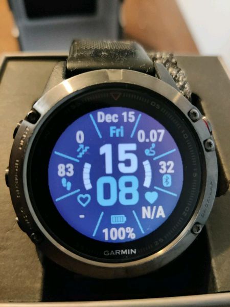 Sale garmin hot sale fenix 5