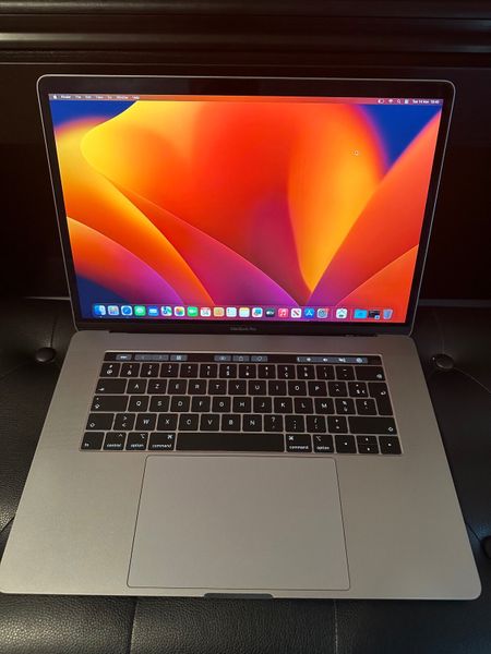 Macbook pro 2018 on sale 32gb