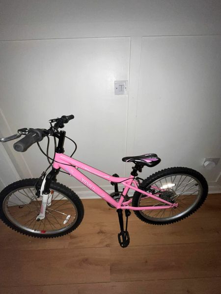 Pink best sale bike used