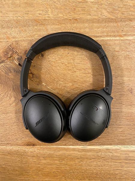 Bose QuietComfort 35 Series II Wireless Noise-Canceling Headphones