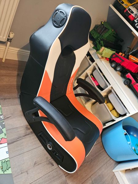 Donedeal discount gaming chair