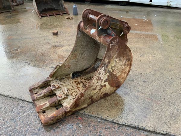 24" DIGGING BUCKET...45mm PINS..JCB 3CX....131mh 286172422