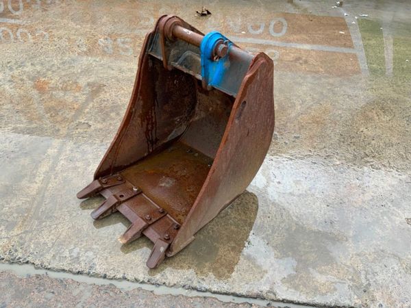 24" DIGGING BUCKET.......45mm PINS.....23mh. 286303150