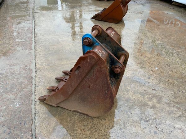 24" DIGGING BUCKET.......45mm PINS.....23mh. 286303151