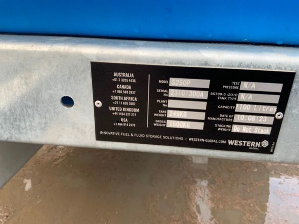 1100lt WESTERN SINGLE AXLE BOWSER....UNUSED. 286402003