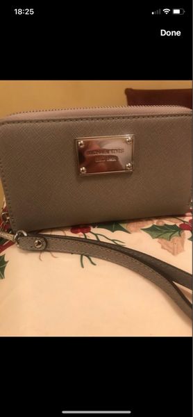 Michael kors shop wallet sale