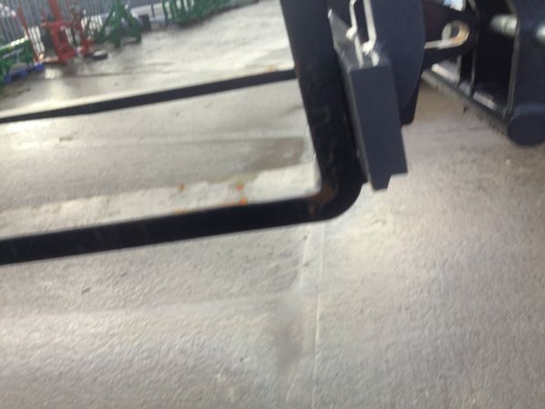 Pallet forks with euro brackets 286996499