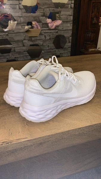 Nike shoes for sale in Co. Cork for 鈧?0 on DoneDeal