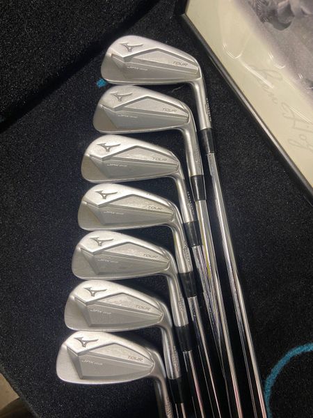 Mizuno irons on outlet tour