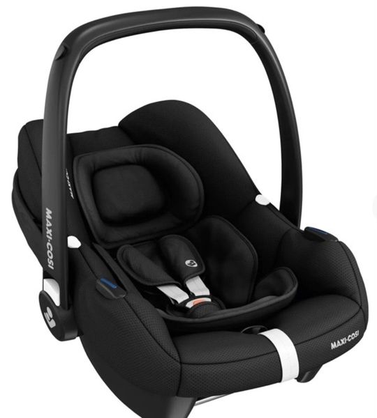 Maxi cosi car store seat done deal