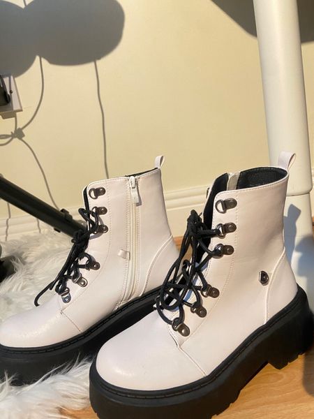 Raid hiker sale boots