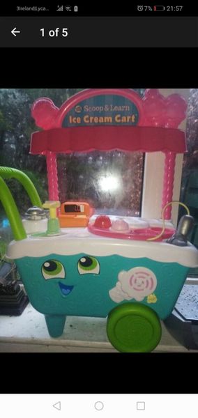 Leapfrog ice cream van top