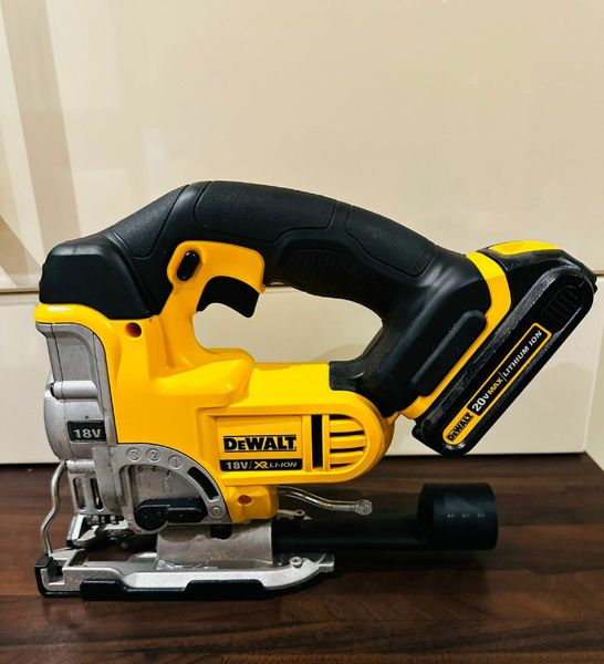 Cordless jigsaw for discount sale