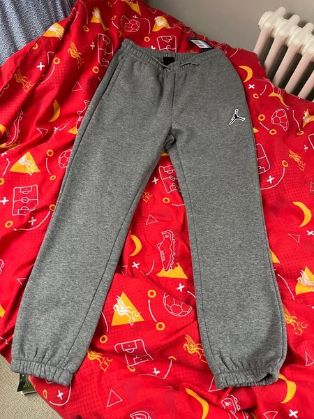 Jordan tracksuit bottoms hot sale