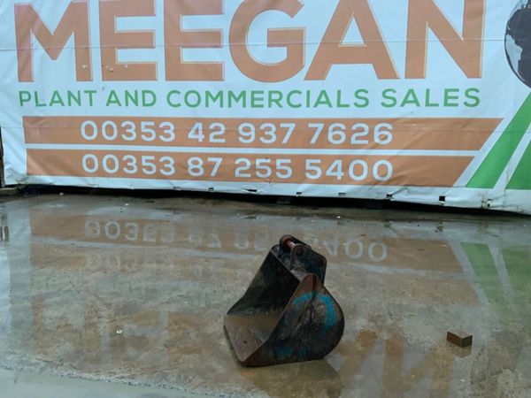 24" MINI DIGGER BUCKET. .....35mm PINS.......2435. 287425968