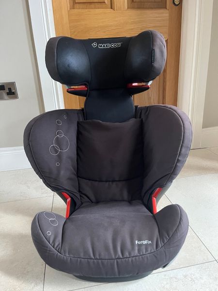 Maxi cosi car seat hotsell done deal