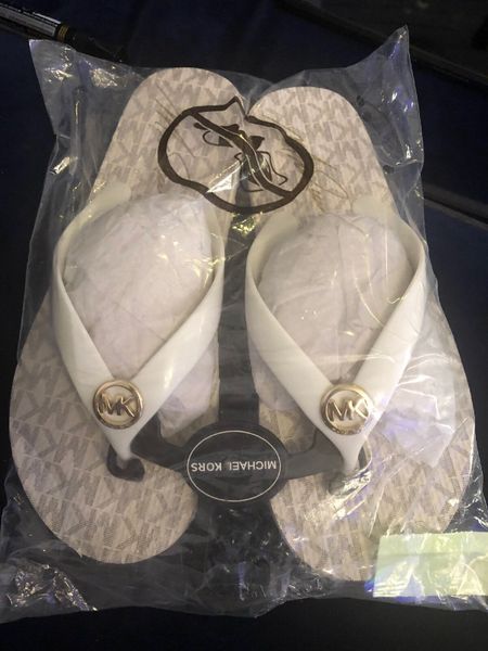 Michael kors on sale flip flops sale