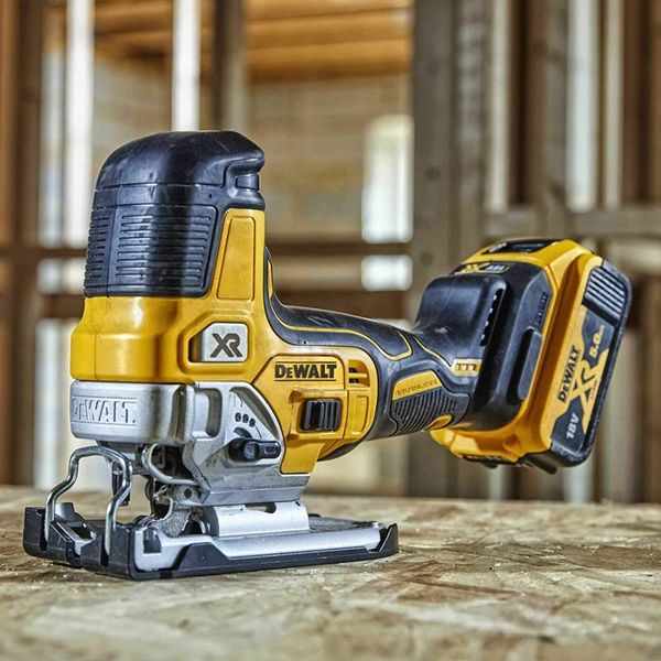 Dewalt cordless discount barrel grip jigsaw