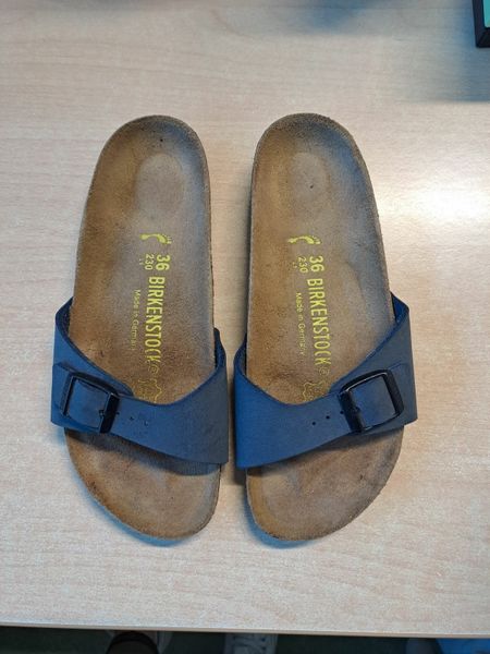 Navy best sale madrid birkenstocks