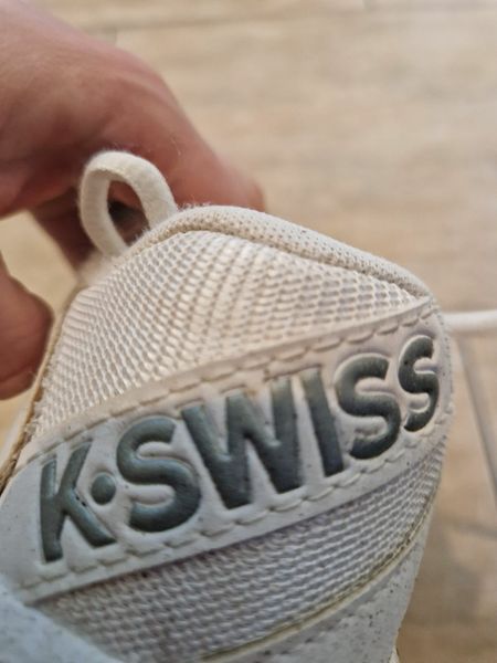 Tennis shoes size 5 sales