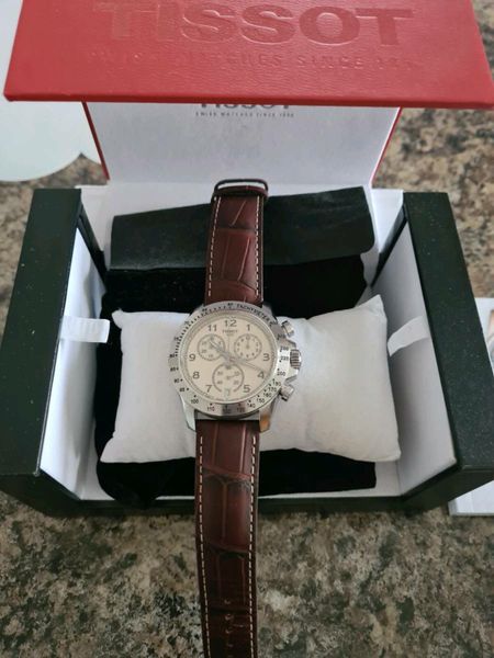 Mens watches hotsell leather strap sale