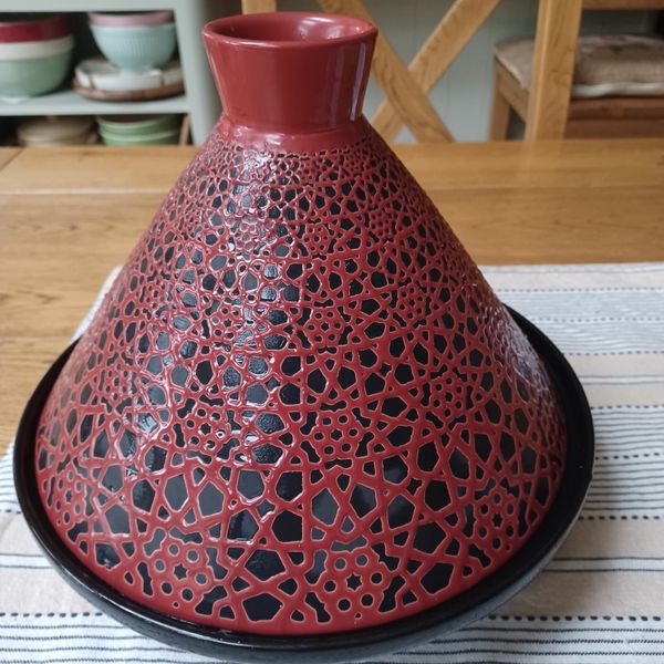 Tagine oven dish for sale in Co. Dublin for €20 on DoneDeal