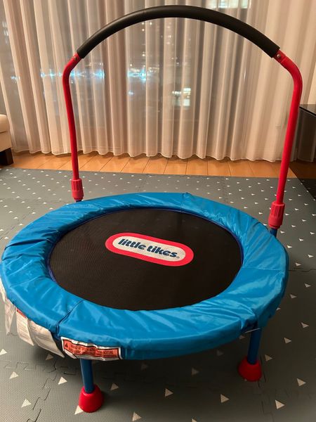 Easy store shop trampoline