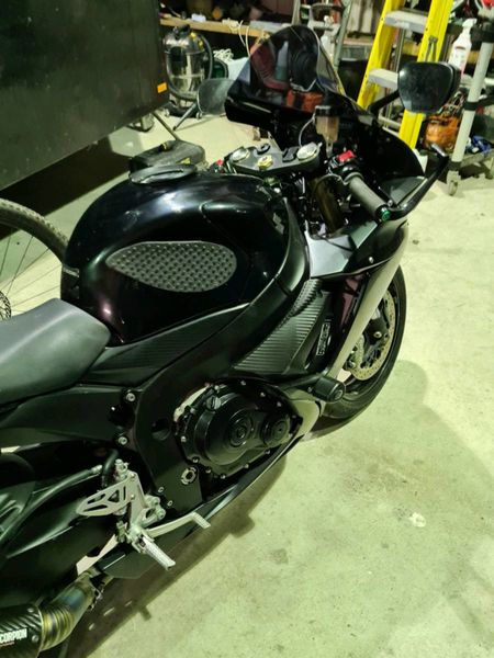 Suzuki Gsxr 750 may swap or px for sale in Co. Clare for 5 500 on