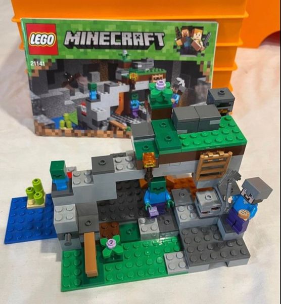 Lego 21141 minecraft the deals zombie cave