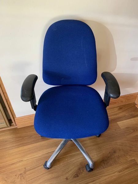 Chair for 30 inch shop desk