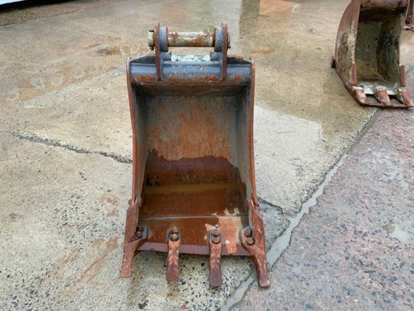 24" STRICKLAND BUCKET.....50mm PINS.....GAP24. 288517674