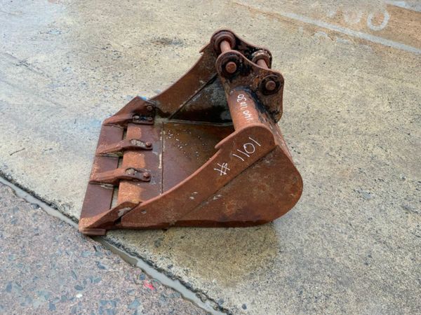 24" MINI DIGGER BUCKET......30mm PINS.......1101. 288546065