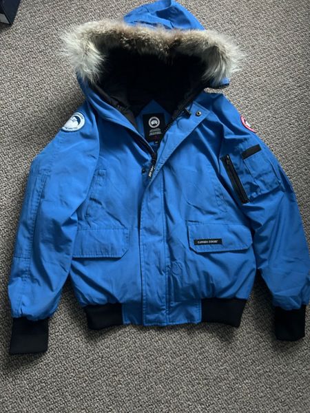 Used canada goose hot sale jacket for sale