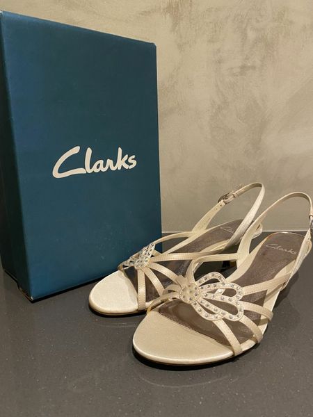 Clarks ladies discount sandals sale uk